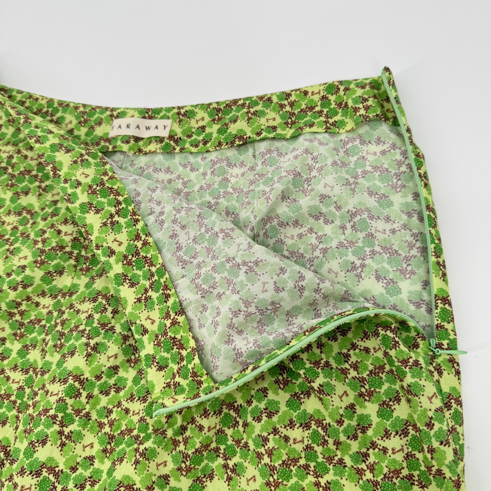 Faraway Spirited Clothing Rayyan Pants Green Floral Sz 42 Us 10 Org Cotton Nwt — image 5 of 8